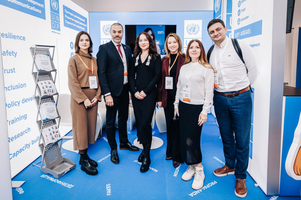 img_0054_54082870368_o